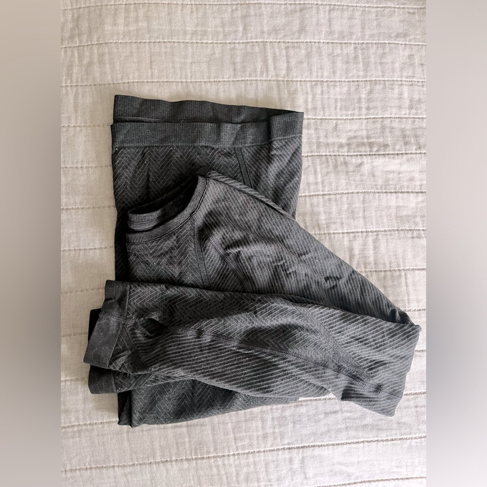 Women's size M performance long sleeve shirt. All in motion.